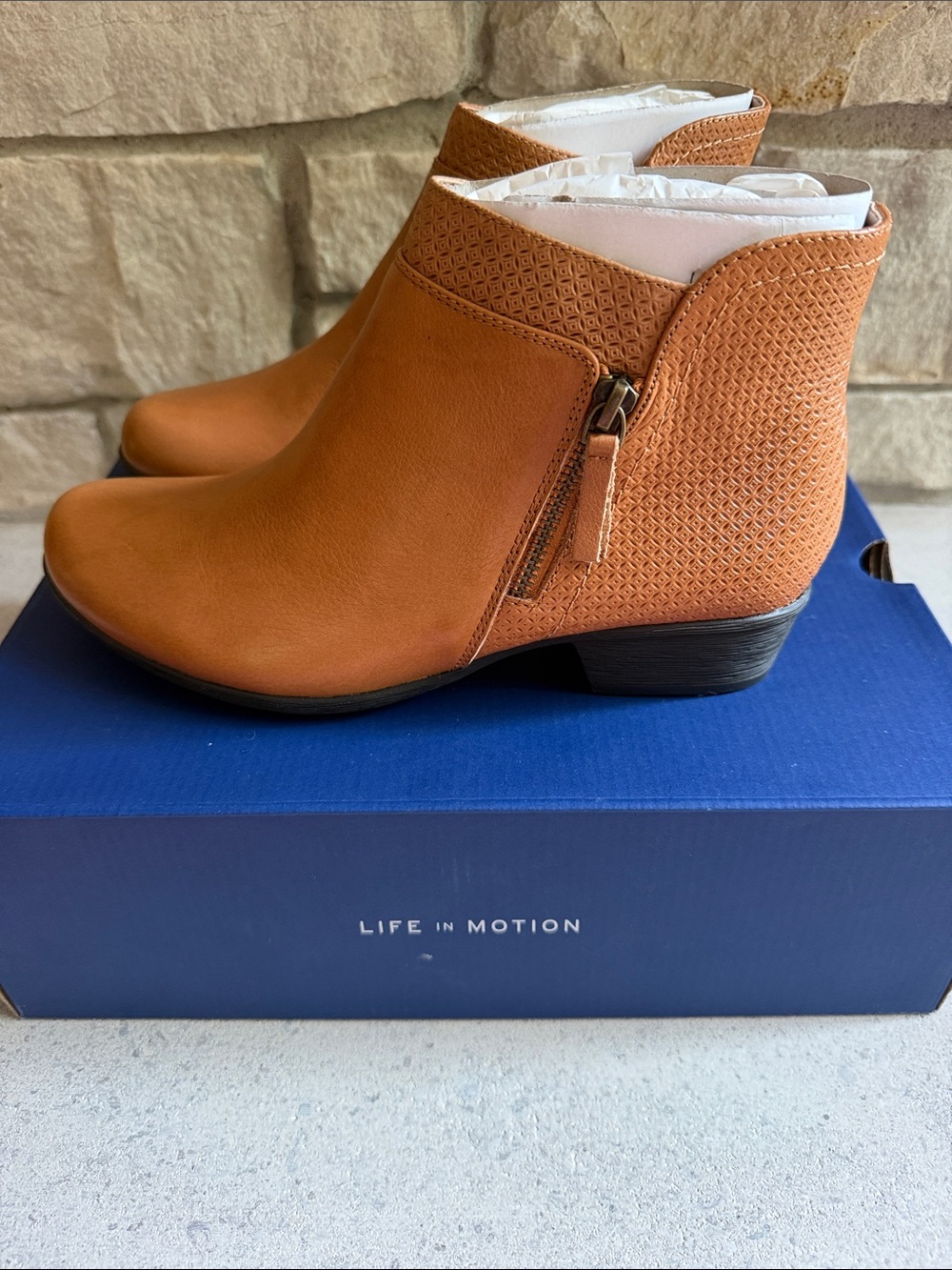 Rockport Carly Tan Textured Ankle Booties with Side Zip